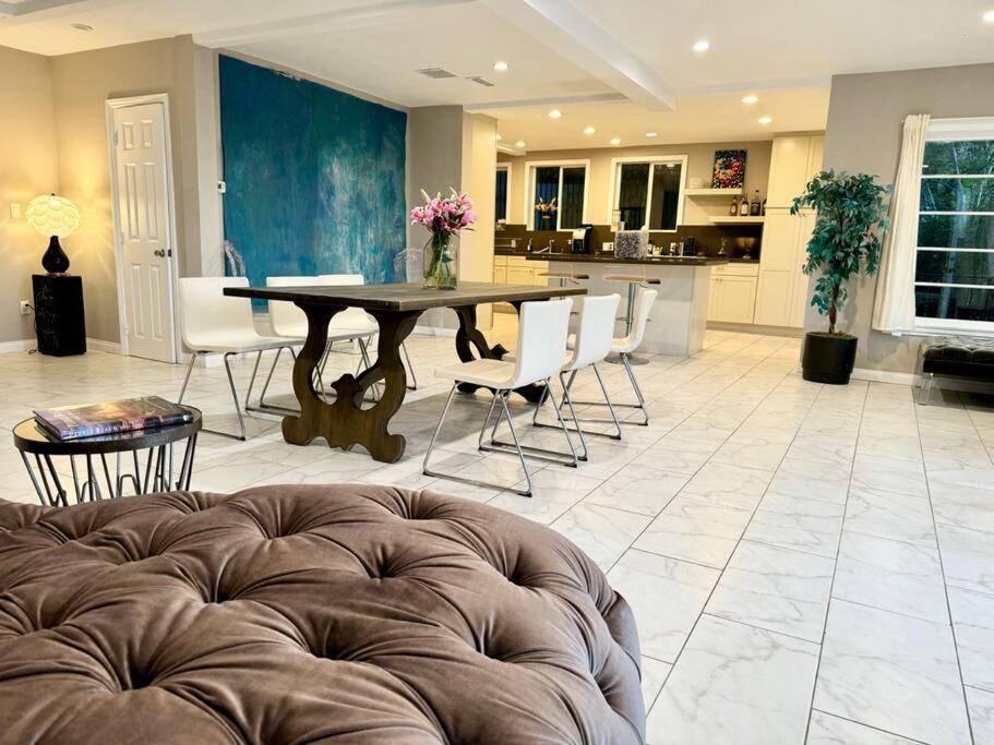 #Universal Apartment Los Angeles Bagian luar foto