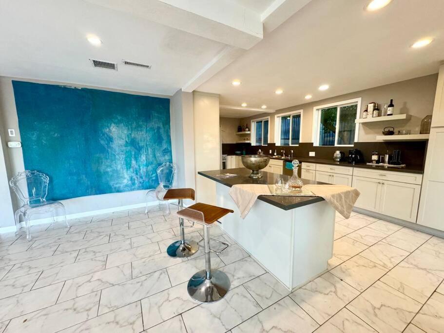 #Universal Apartment Los Angeles Bagian luar foto